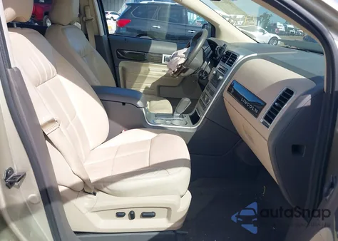 2010 Lincoln Mkx из США, поврежденный, VIN 2LMDJ6JC6ABJ25627